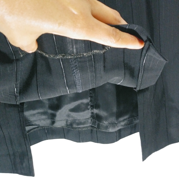 Hammer pencil skirt
Size 38 EU - Picture 7 of 8